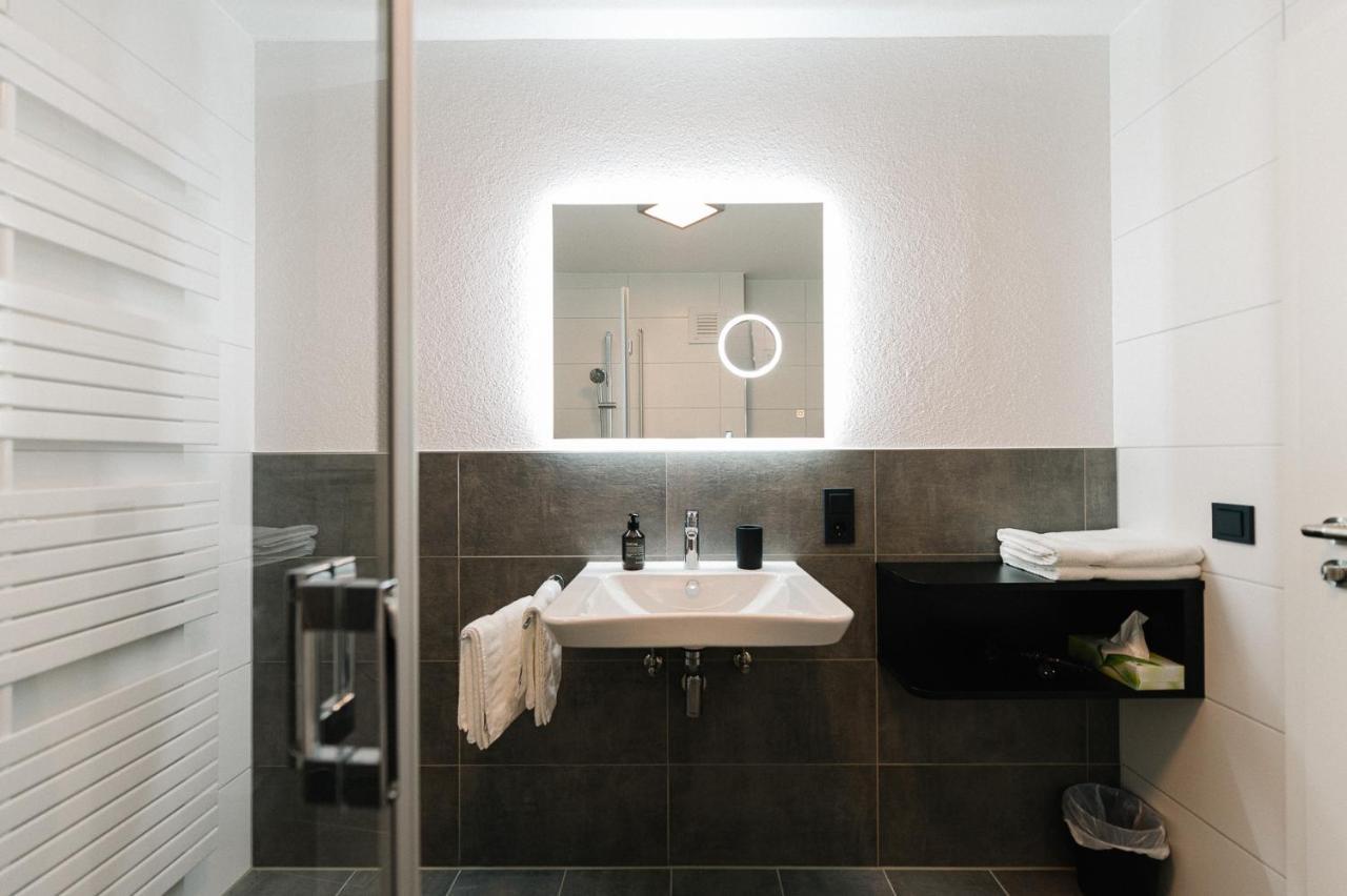 Moderne 2 Zi.-Fewo Blackforest Art Barrierefrei Naehe Freiburg Simonswald Buitenkant foto