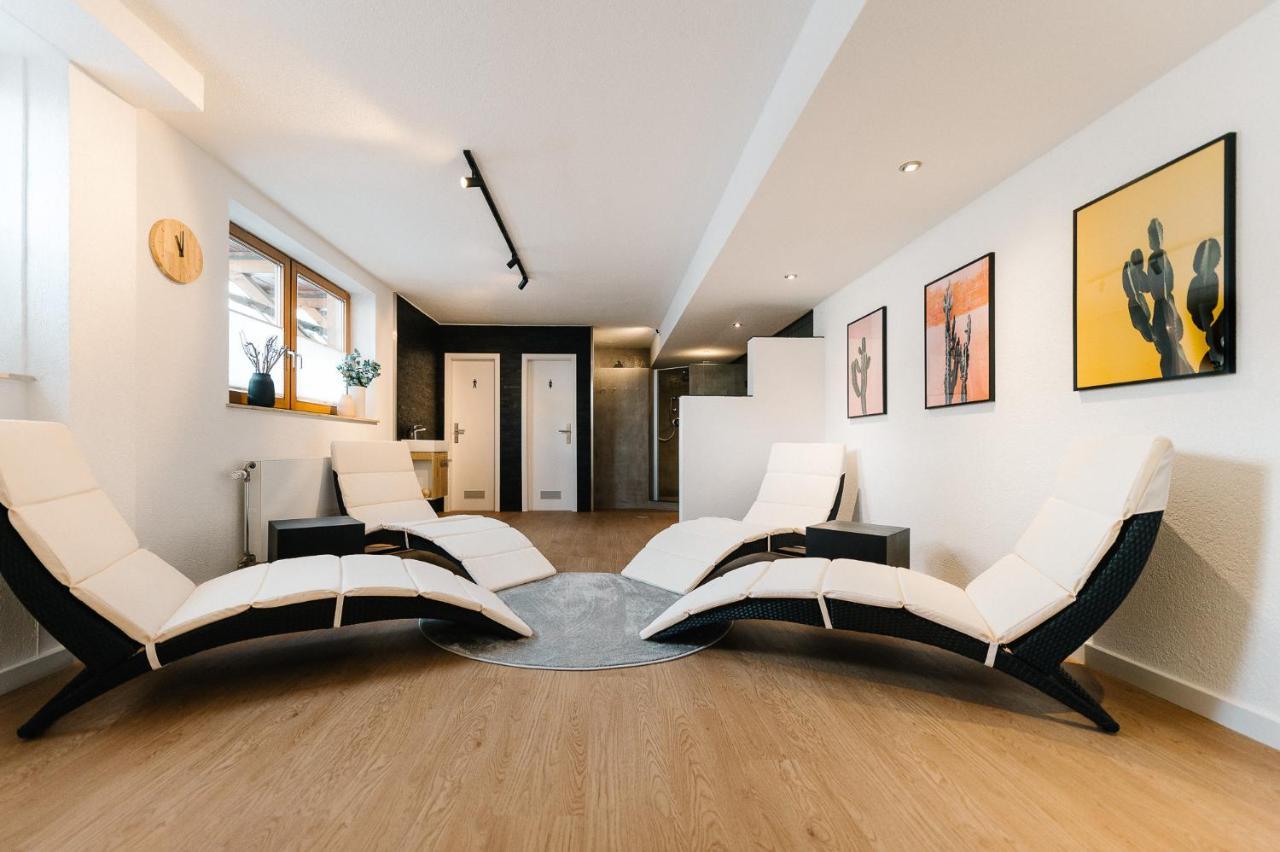 Moderne 2 Zi.-Fewo Blackforest Art Barrierefrei Naehe Freiburg Simonswald Buitenkant foto
